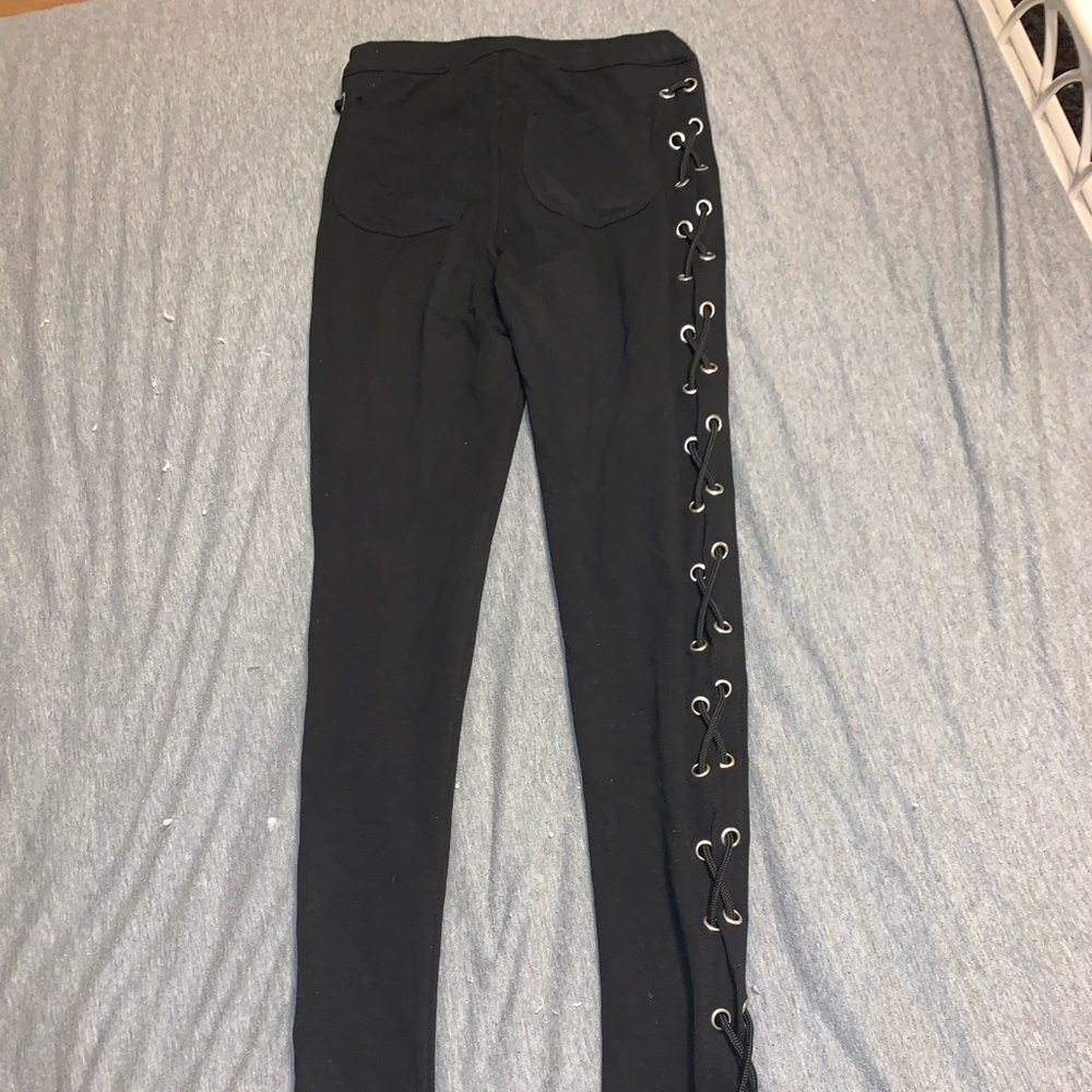 Black pants - Picture 3 of 3